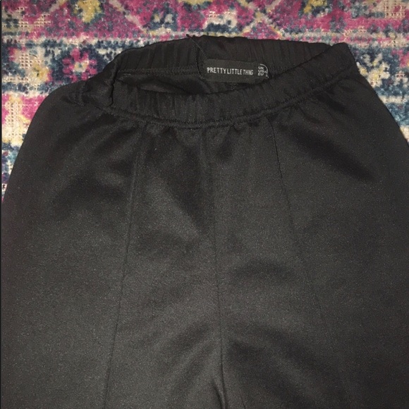 Wide legged Pants - Picture 2 of 3